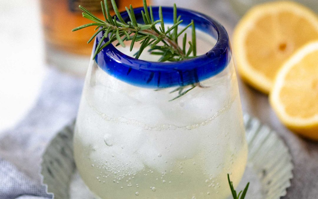 Sparkling Rosemary Gin Lemonade